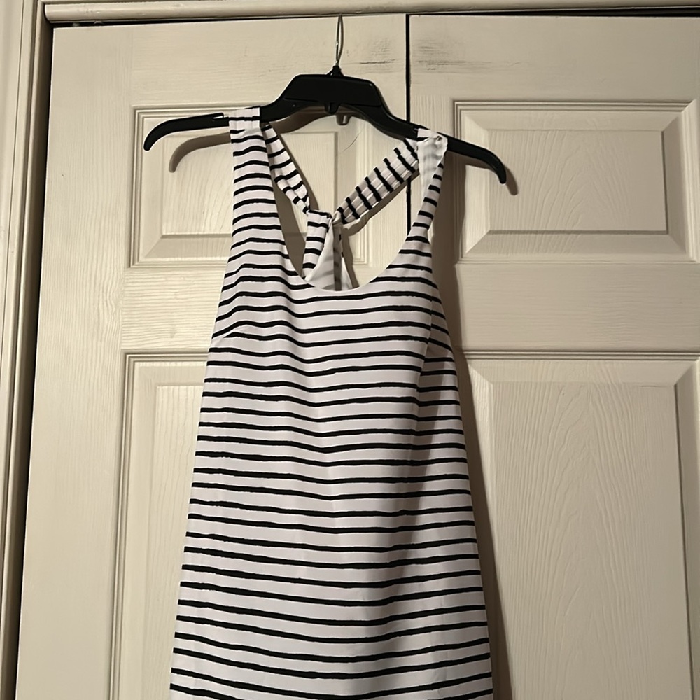 J Crew sz 4 Black/White Racerback  Lined Sheath Dress. underarm Zipper. - Picture 3 of 6